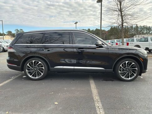 Used 2025 Lincoln Aviator Reserve w/ Illumination Package image 4
