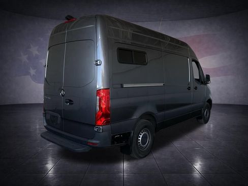 Used 2023 Mercedes-Benz Sprinter 1500 image 5