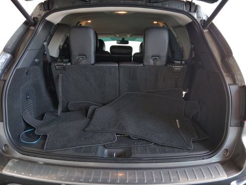 Used 2019 Nissan Pathfinder SL AWD/4WD image 20