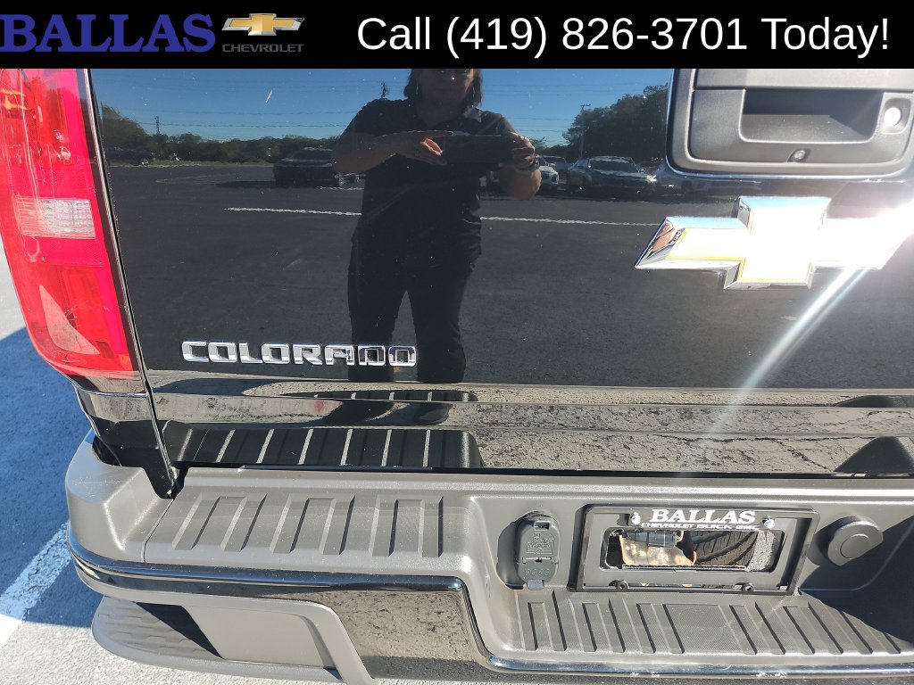 Used 2017 Chevrolet Colorado Z71 AWD/4WD image 30