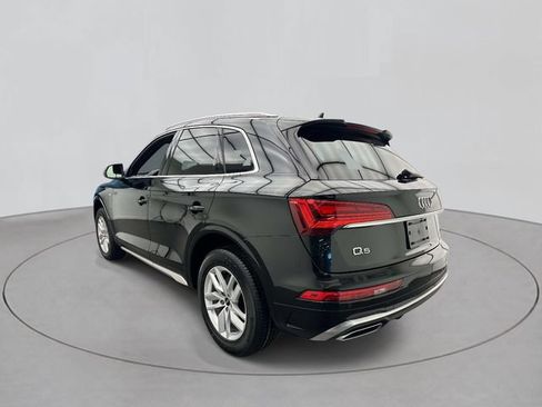 Certified 2023 Audi Q5 2.0T Premium w/ Convenience Package AWD/4WD image 2