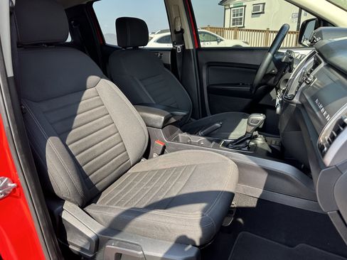 Used 2022 Ford Ranger XLT w/ Equipment Group 301A Mid image 11