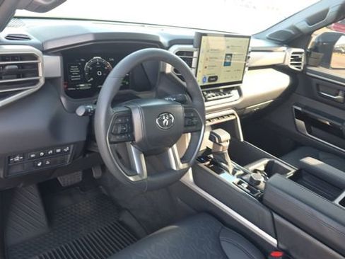 Used 2025 Toyota Tundra Limited image 12
