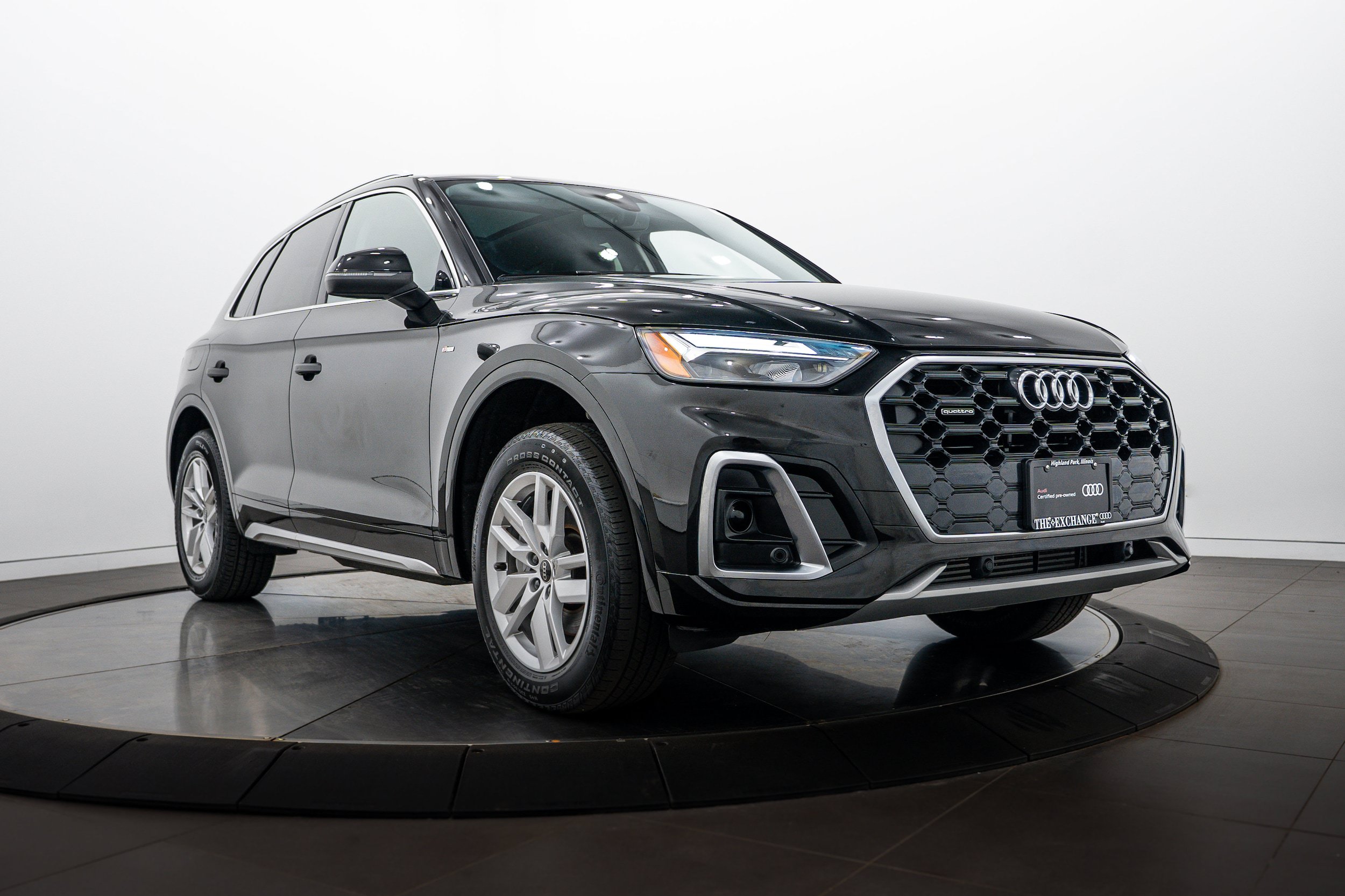 Certified 2023 Audi Q5 2.0T Premium w/ Convenience Package AWD/4WD image 1