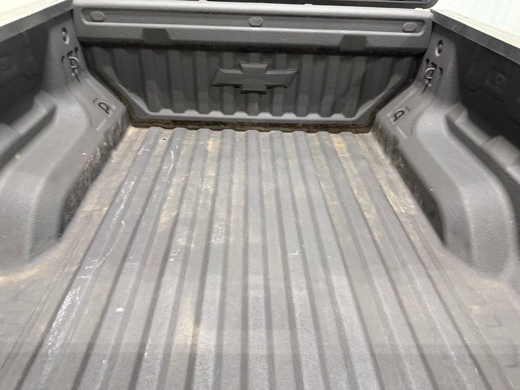 Used 2023 Chevrolet Colorado LT w/ LT Convenience Package II AWD/4WD image 36
