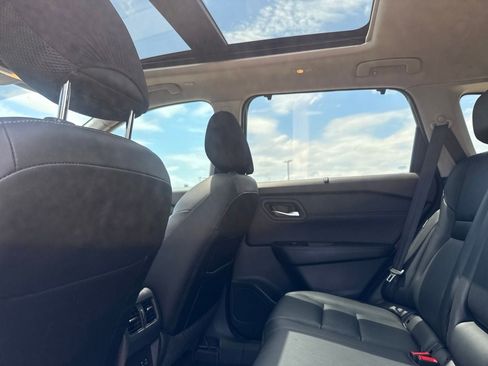 Certified 2023 Nissan Rogue SL w/ SL Premium Package FWD image 14