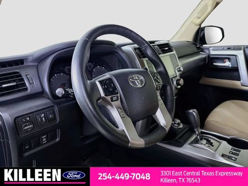 Used 2020 Toyota 4Runner SR5 Premium AWD/4WD image 11