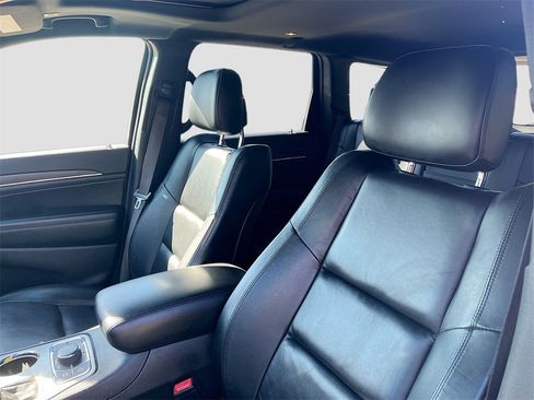 Used 2021 Jeep Grand Cherokee Limited image 21