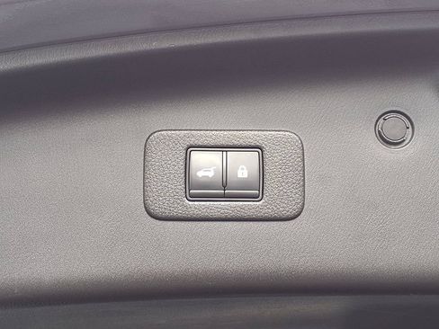 Used 2023 Nissan Armada SL w/ Midnight Edition Package RWD image 21