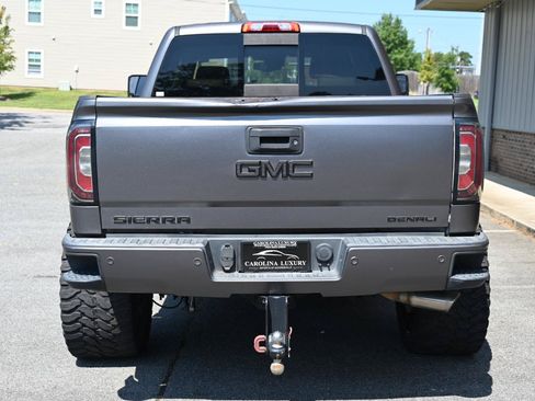 Used 2016 GMC Sierra 1500 Denali w/ Enhanced Driver Alert Package AWD/4WD image 3