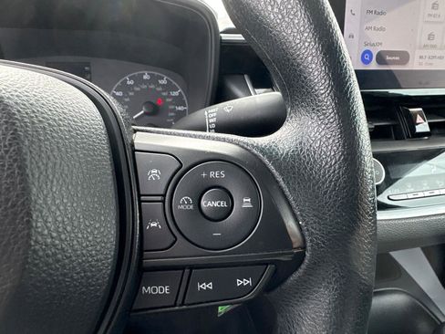 Used 2023 Toyota Corolla LE image 22