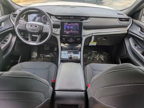 New 2026 Jeep Grand Cherokee Laredo X RWD image 17