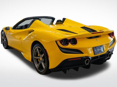 Used 2023 Ferrari F8 Tributo RWD image 3