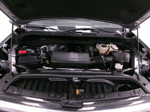 Certified 2023 Chevrolet Silverado 1500 High Country w/ Technology Package AWD/4WD image 17