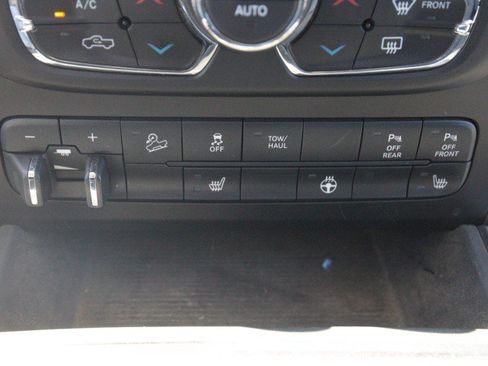 Used 2018 RAM 2500 Big Horn AWD/4WD image 26