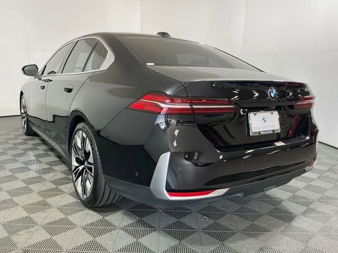 Certified 2024 BMW 530i w/ Premium Package image 7