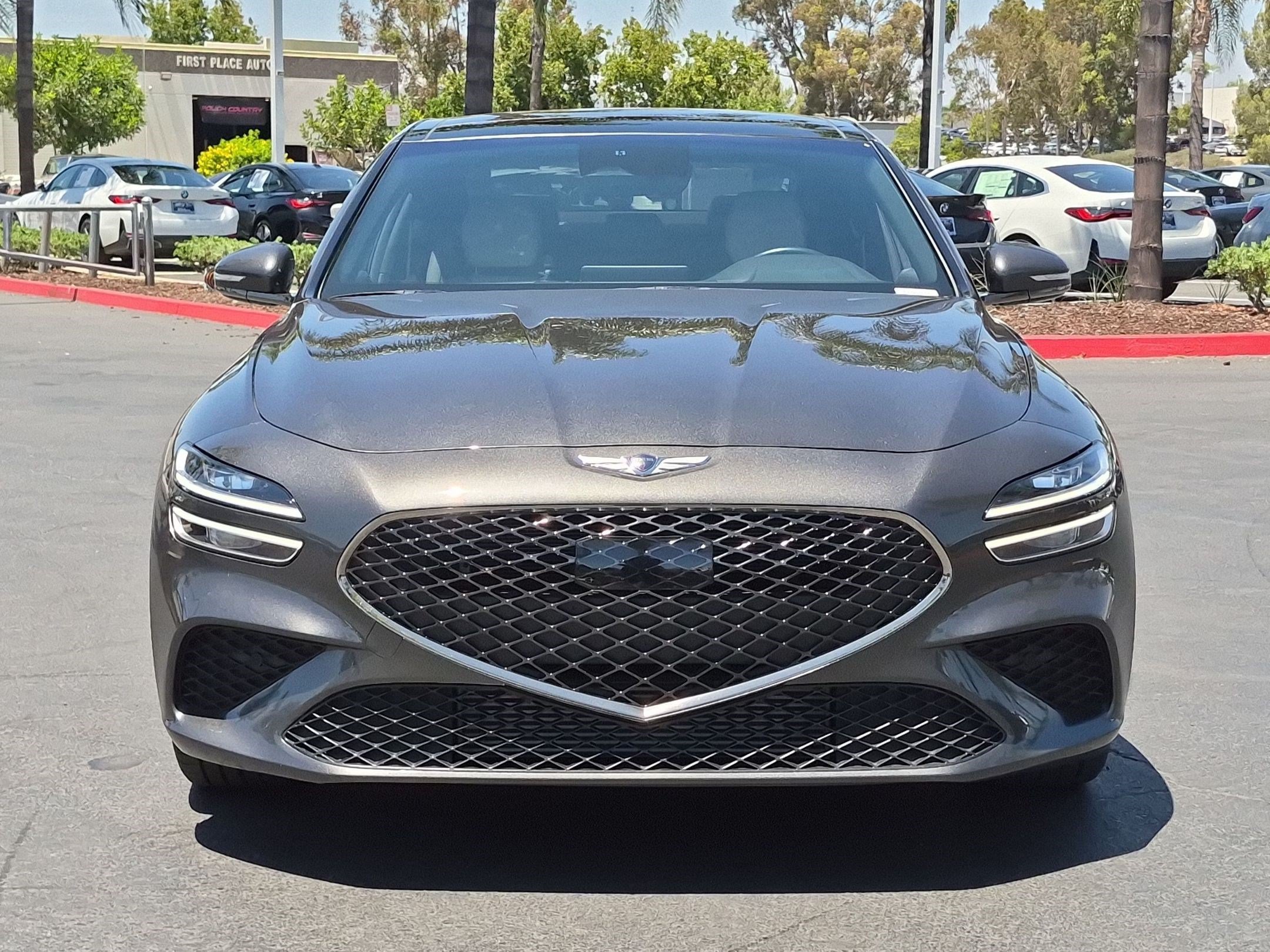 Used 2023 Genesis G70 2.0T image 3