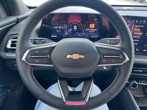 New 2027 Chevrolet Traverse LT FWD image 15