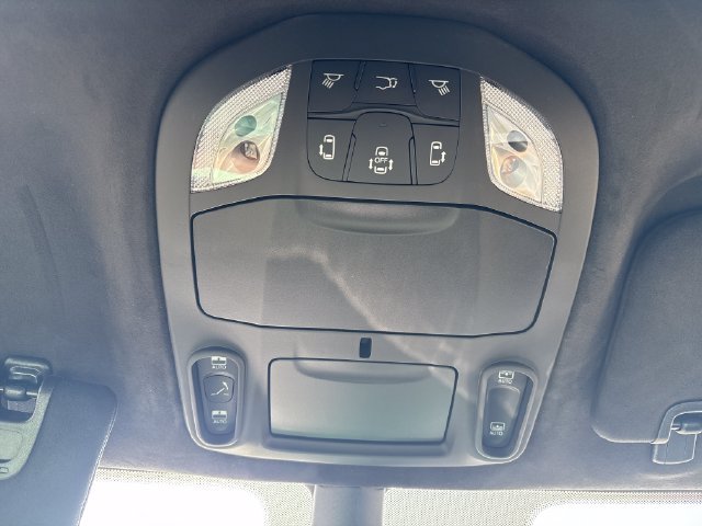New 2027 Chrysler Pacifica Pinnacle w/ Theater Group AWD/4WD image 14