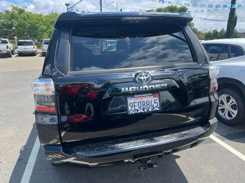 Used 2023 Toyota 4Runner SR5 AWD/4WD image 9
