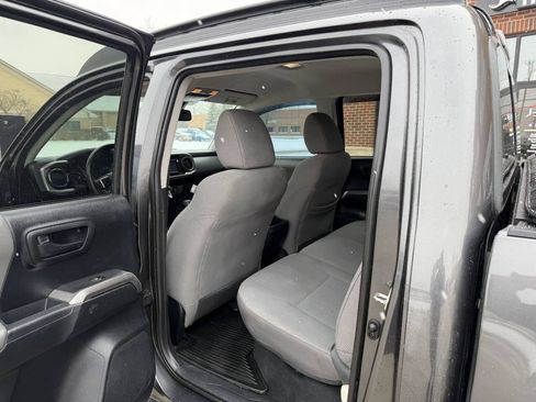 Used 2019 Toyota Tacoma SR5 image 24