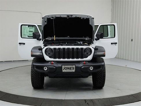 New 2026 Jeep Wrangler Unlimited Rubicon w/ Technology Group image 10