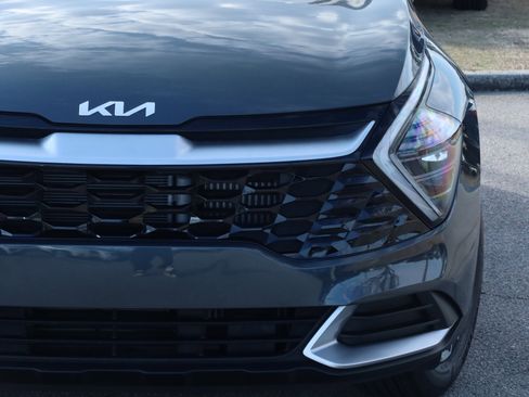 Used 2025 Kia Sportage EX image 20