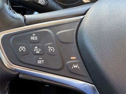 Used 2020 Chevrolet Equinox LT w/ Midnight Edition image 18