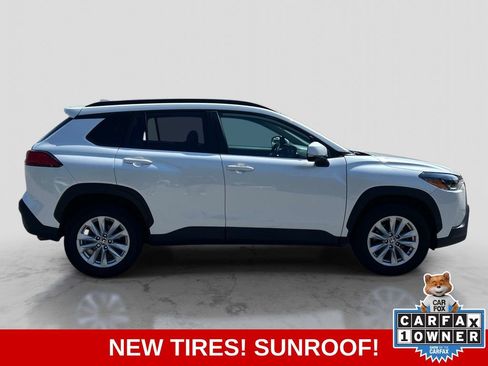 Used 2024 Toyota Corolla Cross LE w/ Moonroof Package AWD/4WD image 7