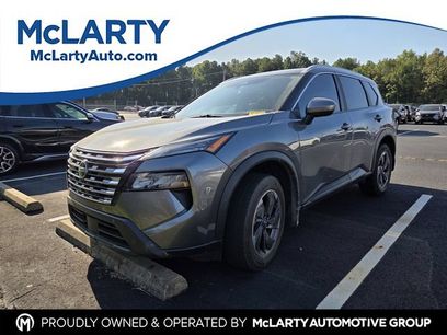 Used 2025 Nissan Rogue SV w/ SV Premium Package