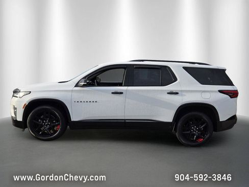 Certified 2023 Chevrolet Traverse Premier w/ Redline Edition FWD image 2
