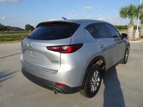 Used 2022 MAZDA CX-5 AWD 2.5 S w/ Preferred Package image 4