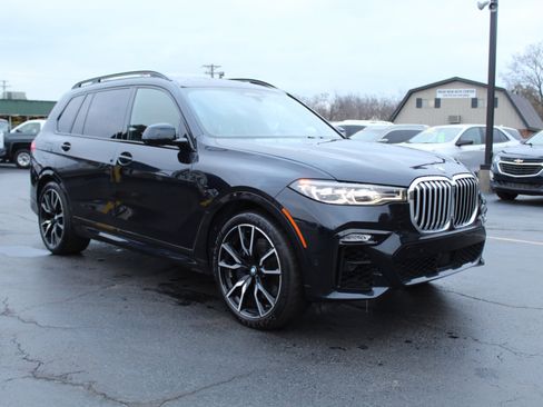 Used 2019 BMW X7 xDrive50i w/ Dynamic Handling Package image 3
