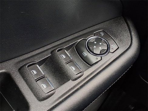 Used 2022 Ford Edge SEL w/ Convenience Package image 19