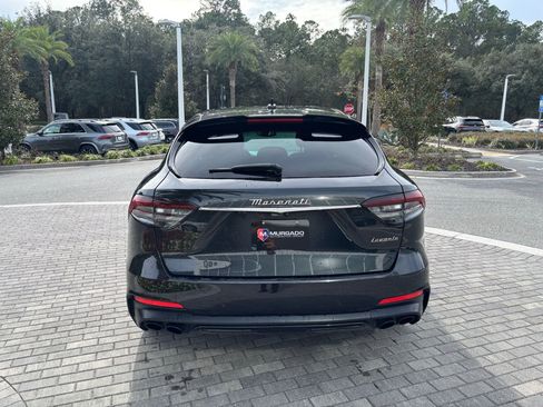 Used 2022 Maserati Levante Modena image 5