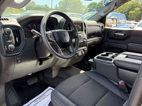 Used 2025 Chevrolet Silverado 1500 Custom Trail Boss AWD/4WD image 12
