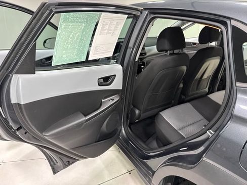 Used 2019 Hyundai Kona SE AWD/4WD image 21