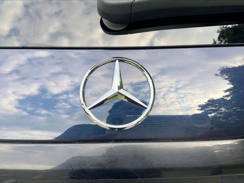 Used 2023 Mercedes-Benz GLC 300 4MATIC image 31