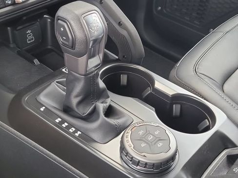 New 2026 Ford Bronco Badlands AWD/4WD image 27