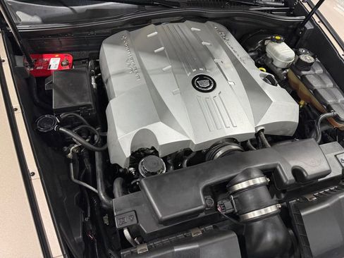 Used 2008 Cadillac XLR image 35