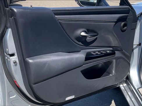 Used 2022 Lexus ES 350 w/ Accessory Package 2 FWD image 23