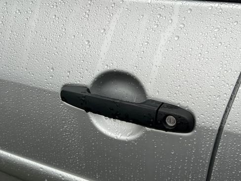 Used 2011 Toyota RAV4 2WD w/ Base L4 Extra Value Pkg image 18