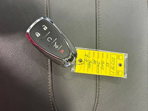 Used 2023 Chevrolet Traverse High Country w/ LPO, Floor Liner Package AWD/4WD image 20