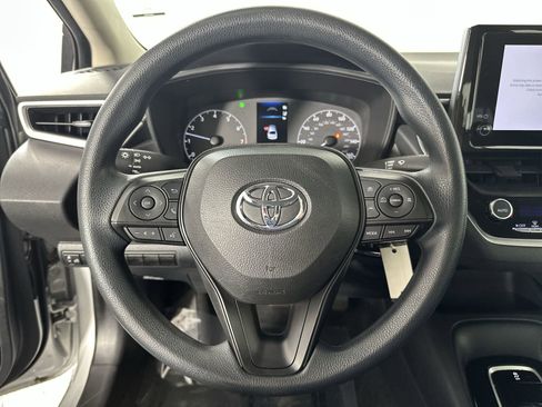 Used 2023 Toyota Corolla LE image 14