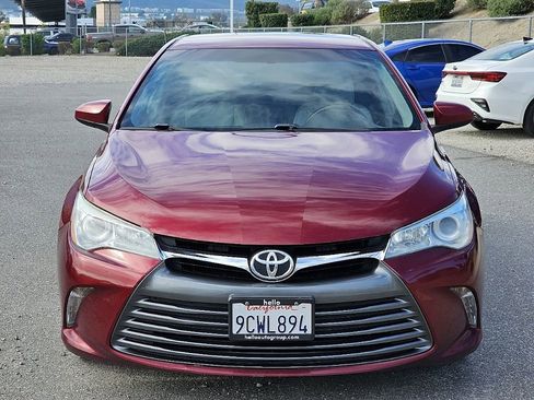 Used 2017 Toyota Camry XLE image 6