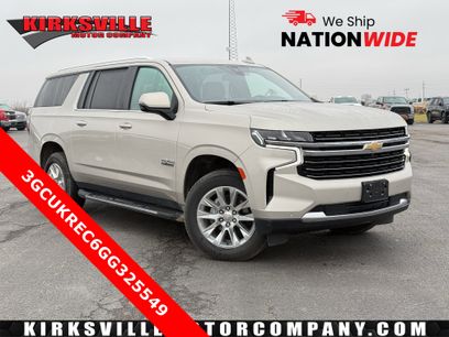 Used 2021 Chevrolet Suburban LT w/ Luxury Package