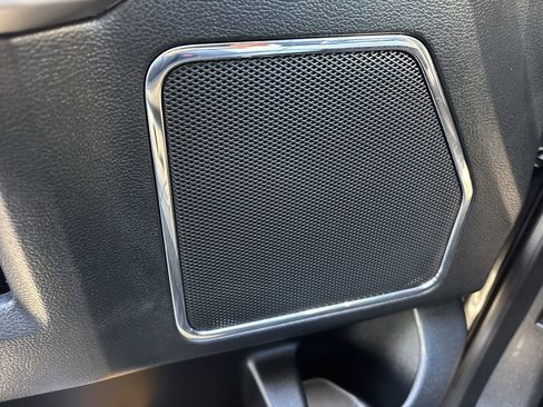 Used 2019 Ford F150 Lariat w/ Equipment Group 502A Luxury image 18