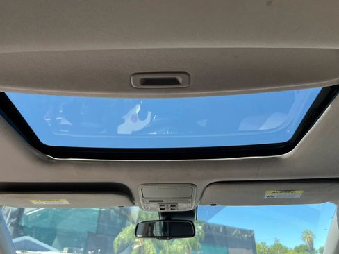 Used 2015 Honda Odyssey EX-L image 16