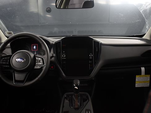 Used 2025 Subaru Crosstrek 2.5i Limited AWD/4WD image 17