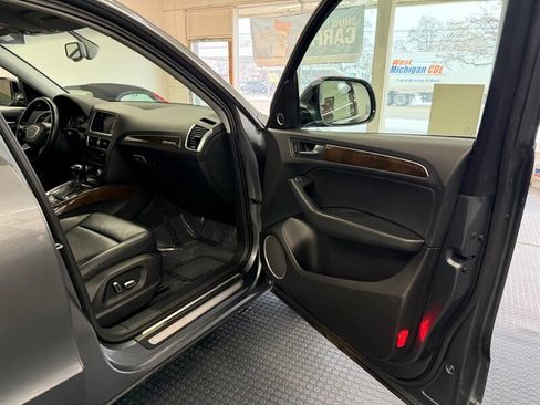 Used 2016 Audi Q5 2.0T Premium Plus w/ Technology Package image 47